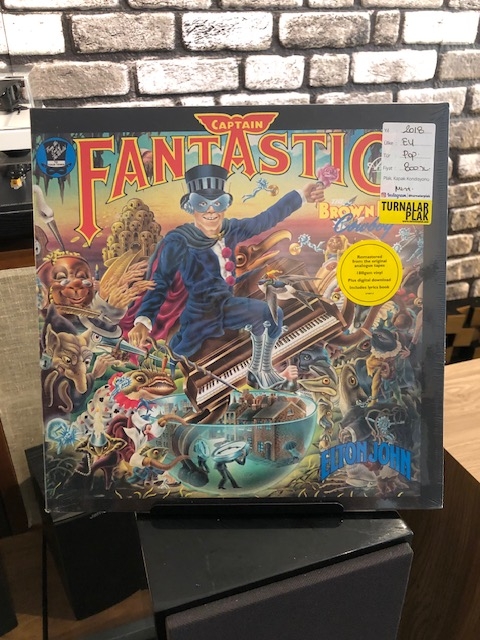 elton-john-captain-fantastic